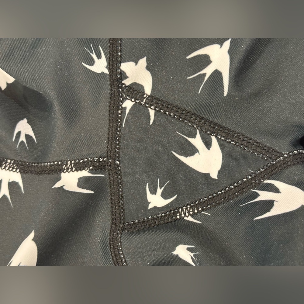 90s NOLI ACTIVE BLACK & WHITE SPARROW LEGGINGS W ALLOVER BIRD PRINT YOGO PANT L - Picture 5 of 6